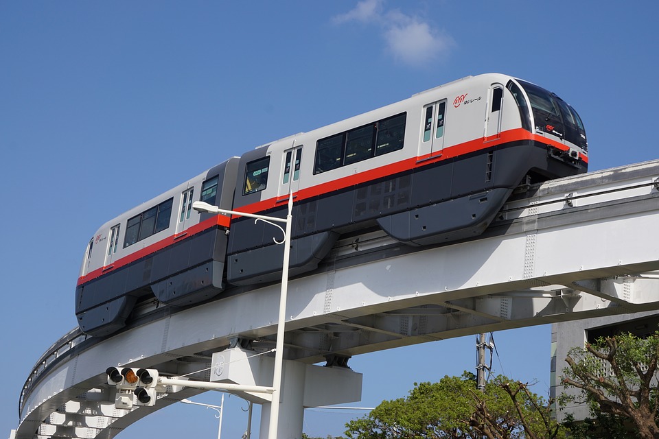 Monorail facade track
